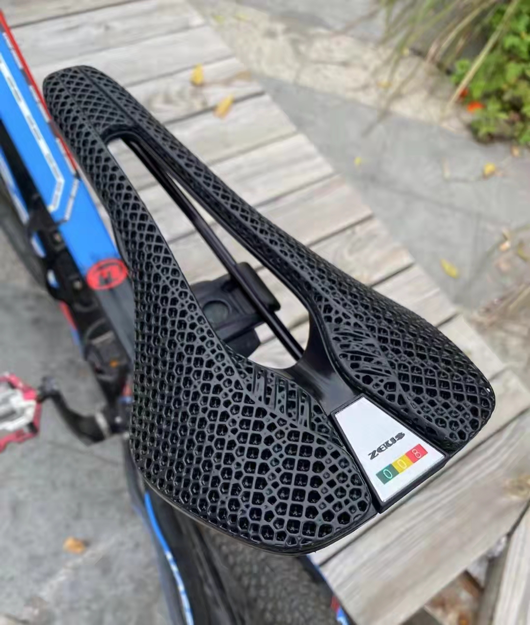 东师青鸟科技工业产品3D打印生产现场