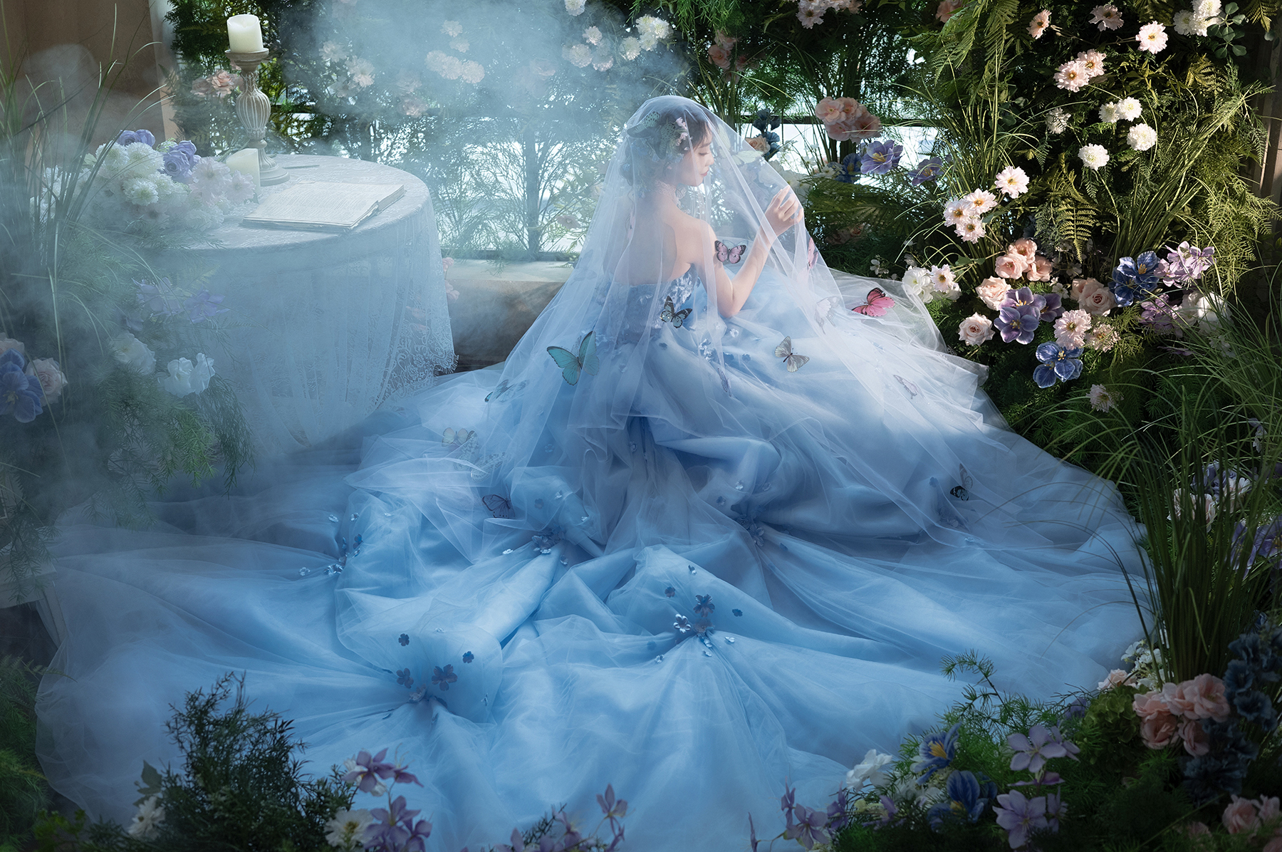 茜茜公主婚纱摄影礼服馆陈列实景