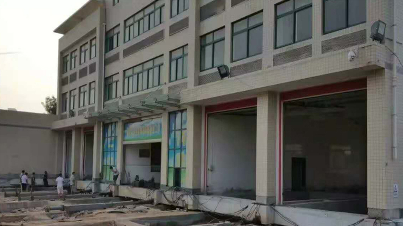 锚杆静压桩施工场景