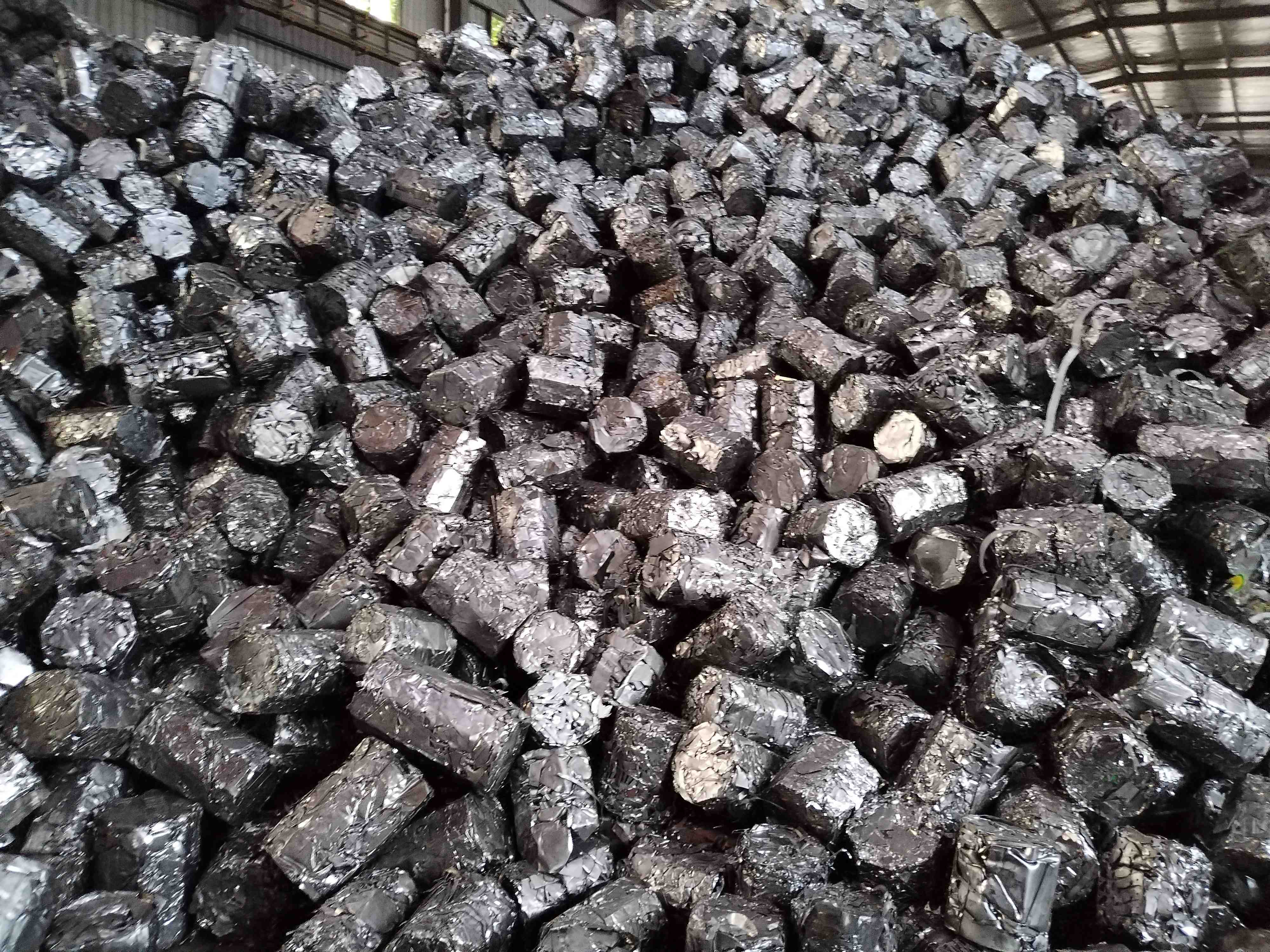 冷轧板压块定制加工过程