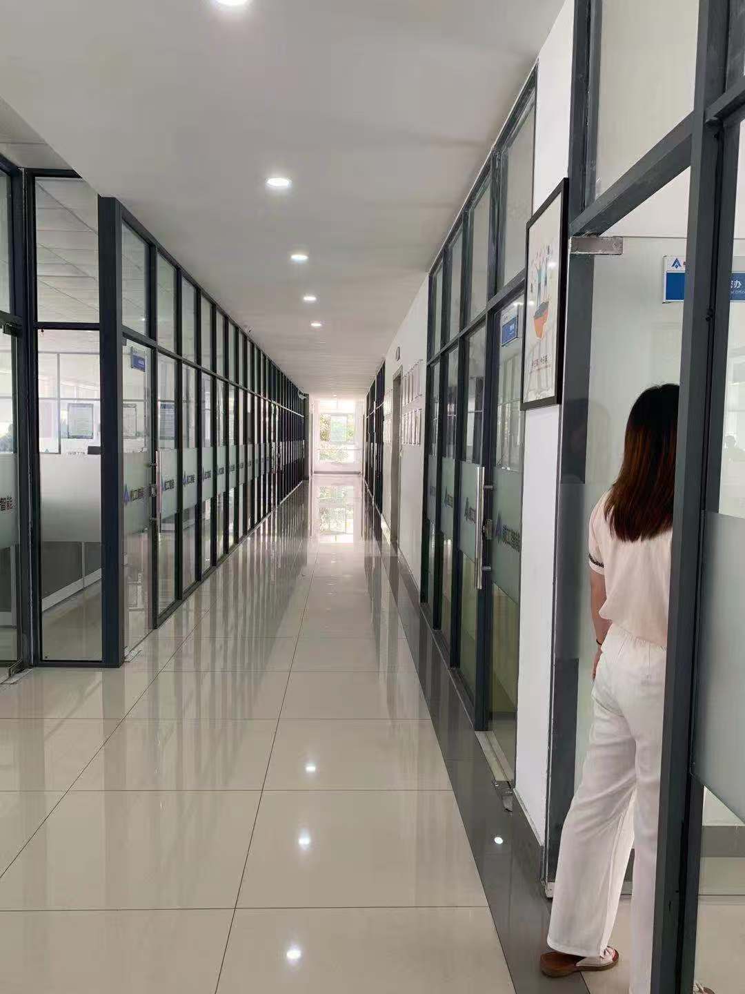 公司服务场景示意图