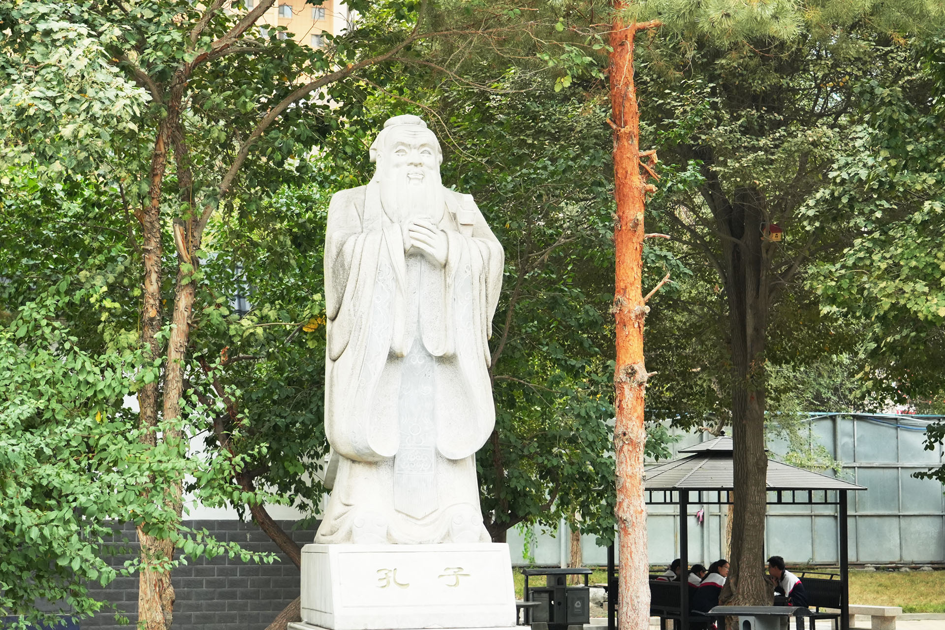 育英中学教学楼