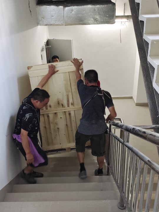 力丰搬家服务现场