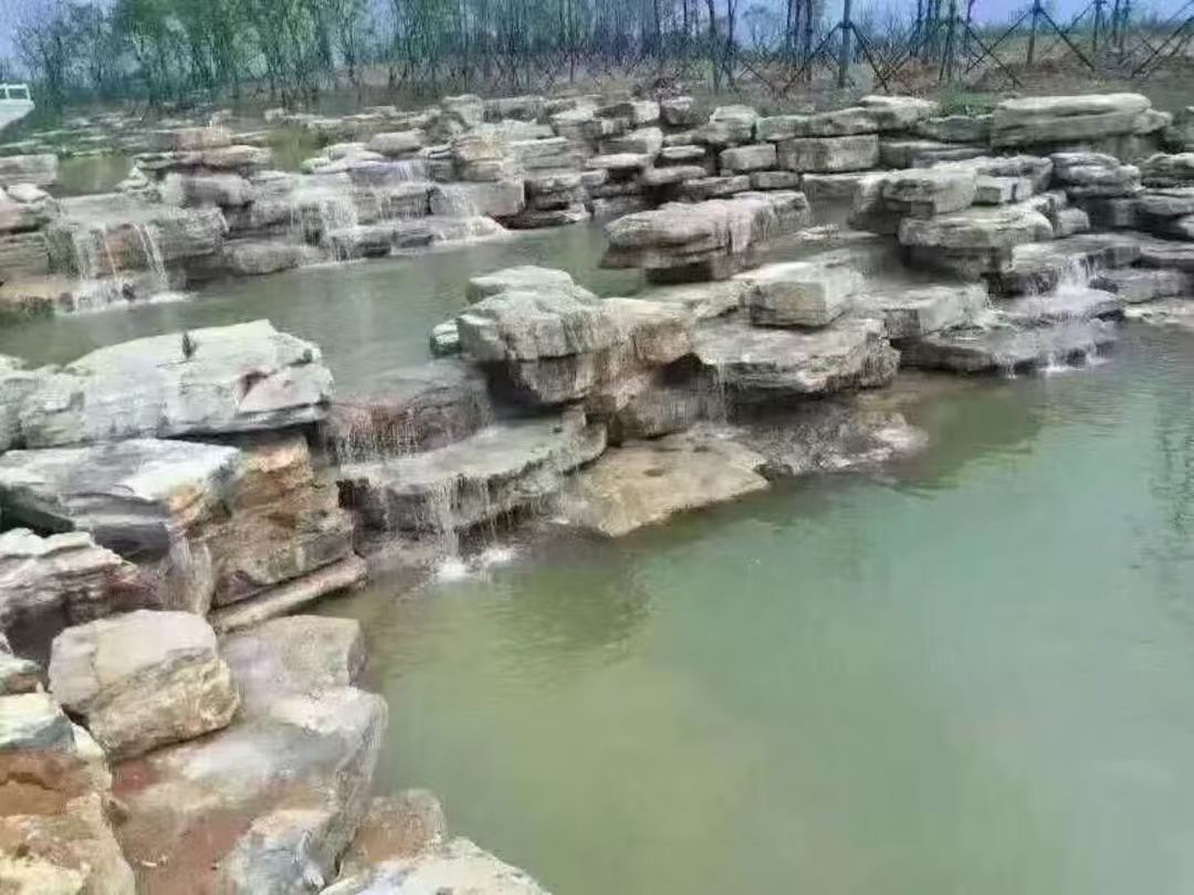 太湖石假山实景图