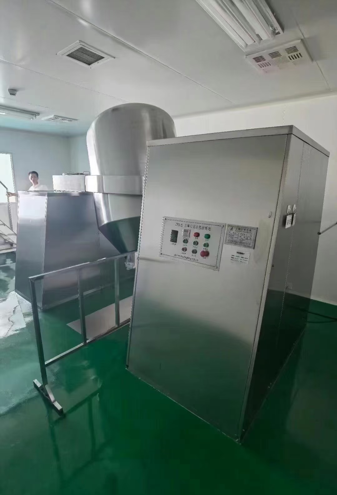 制药厂拆除回收现场