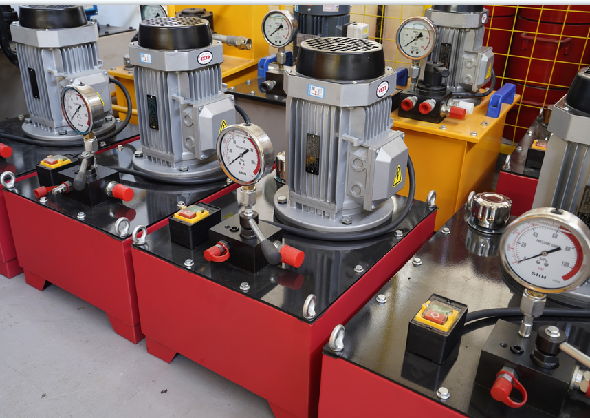 德州市星科液压机具有限公司生产场景