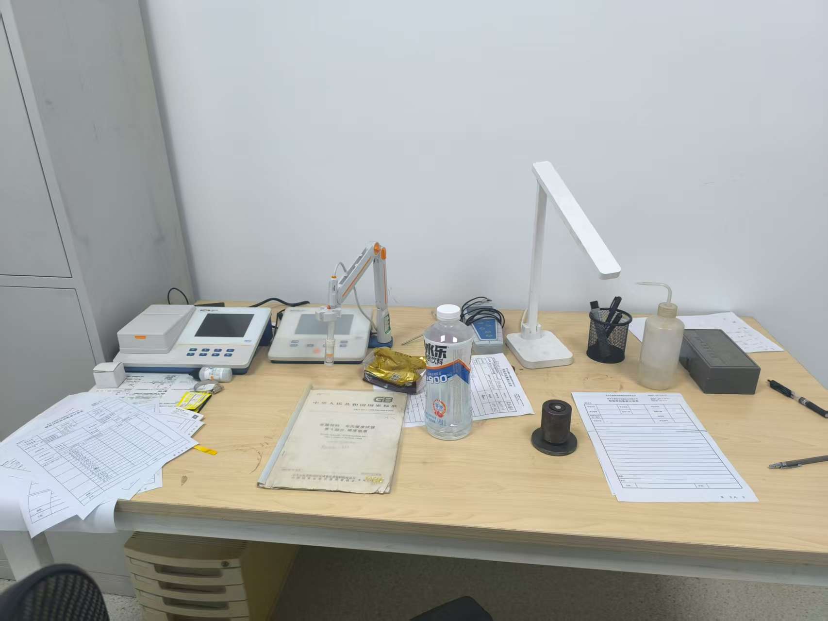 检测设备操作图
