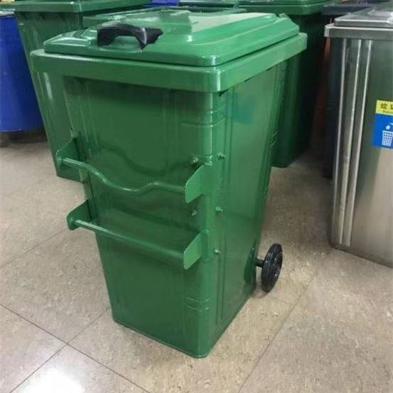北京蓝天绿洁垃圾桶应用场景图