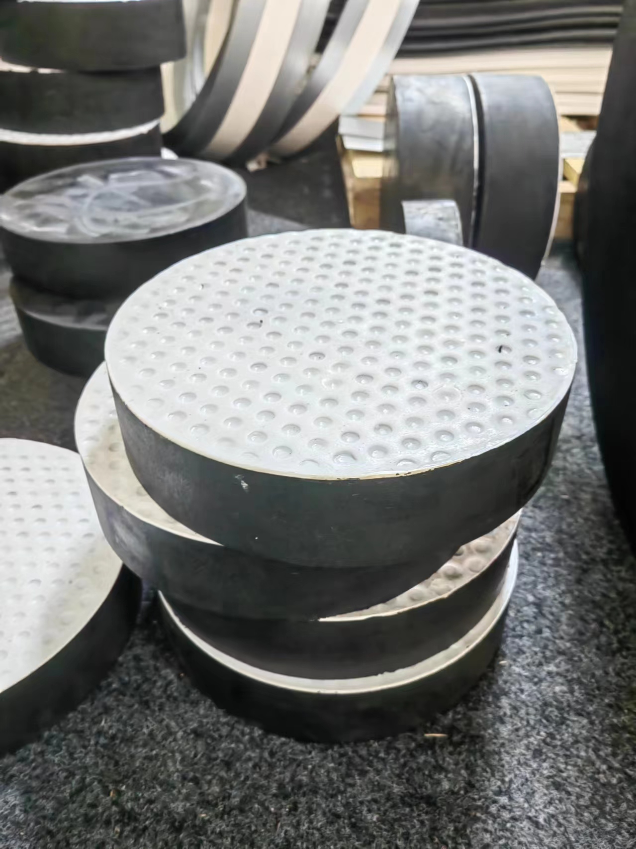 衡水锐翔橡塑制品有限公司技术团队研讨