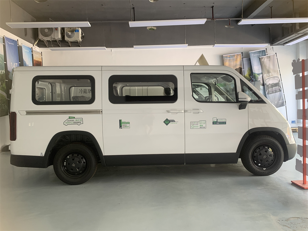 珂星汽车门店外景