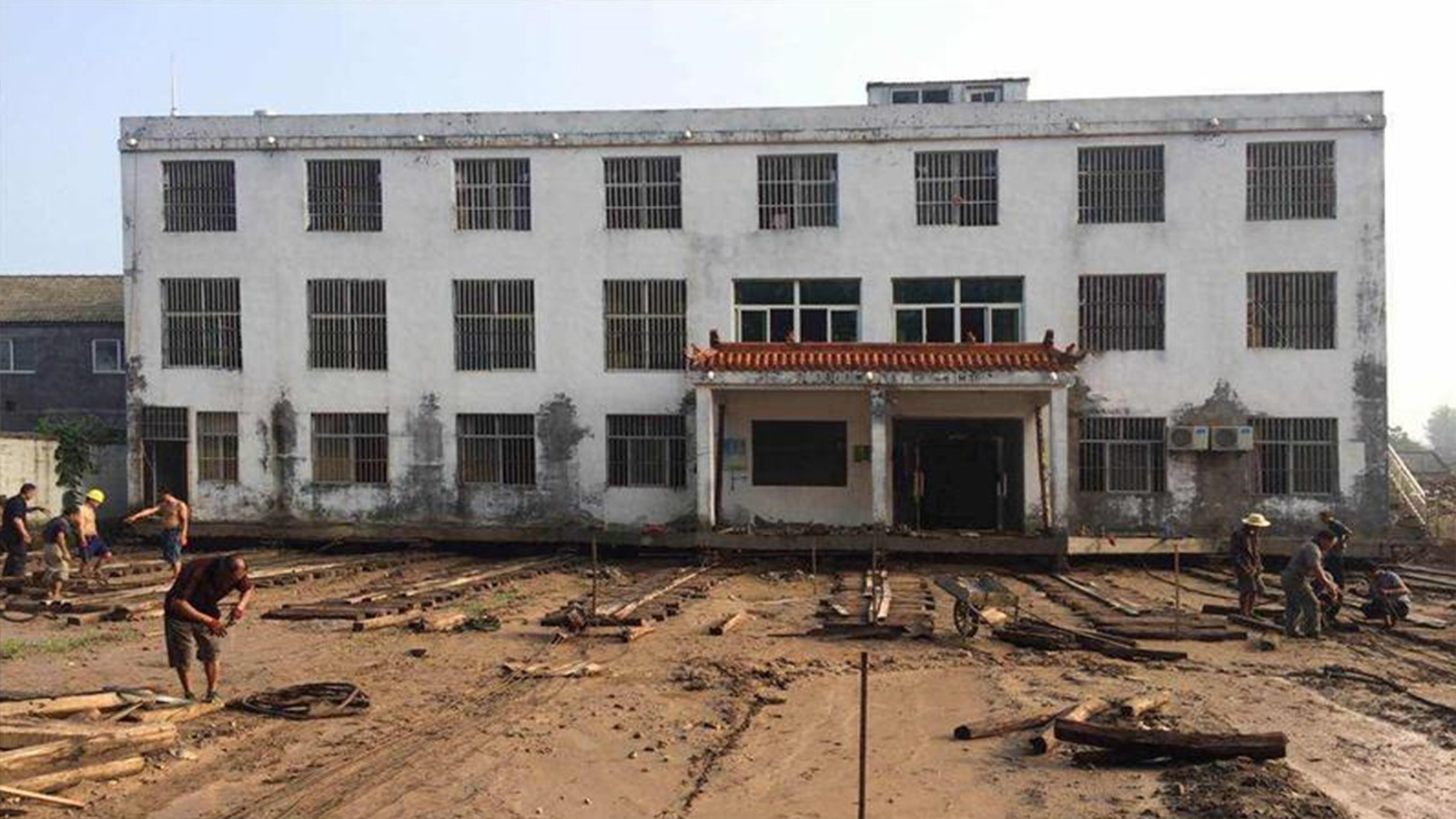 古建筑平移施工现场