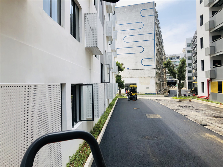 珠海沥青路面摊铺现场