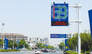 交通信号灯杆厂家哪家靠谱？高邮新菲特产能突出·客户满意度98%