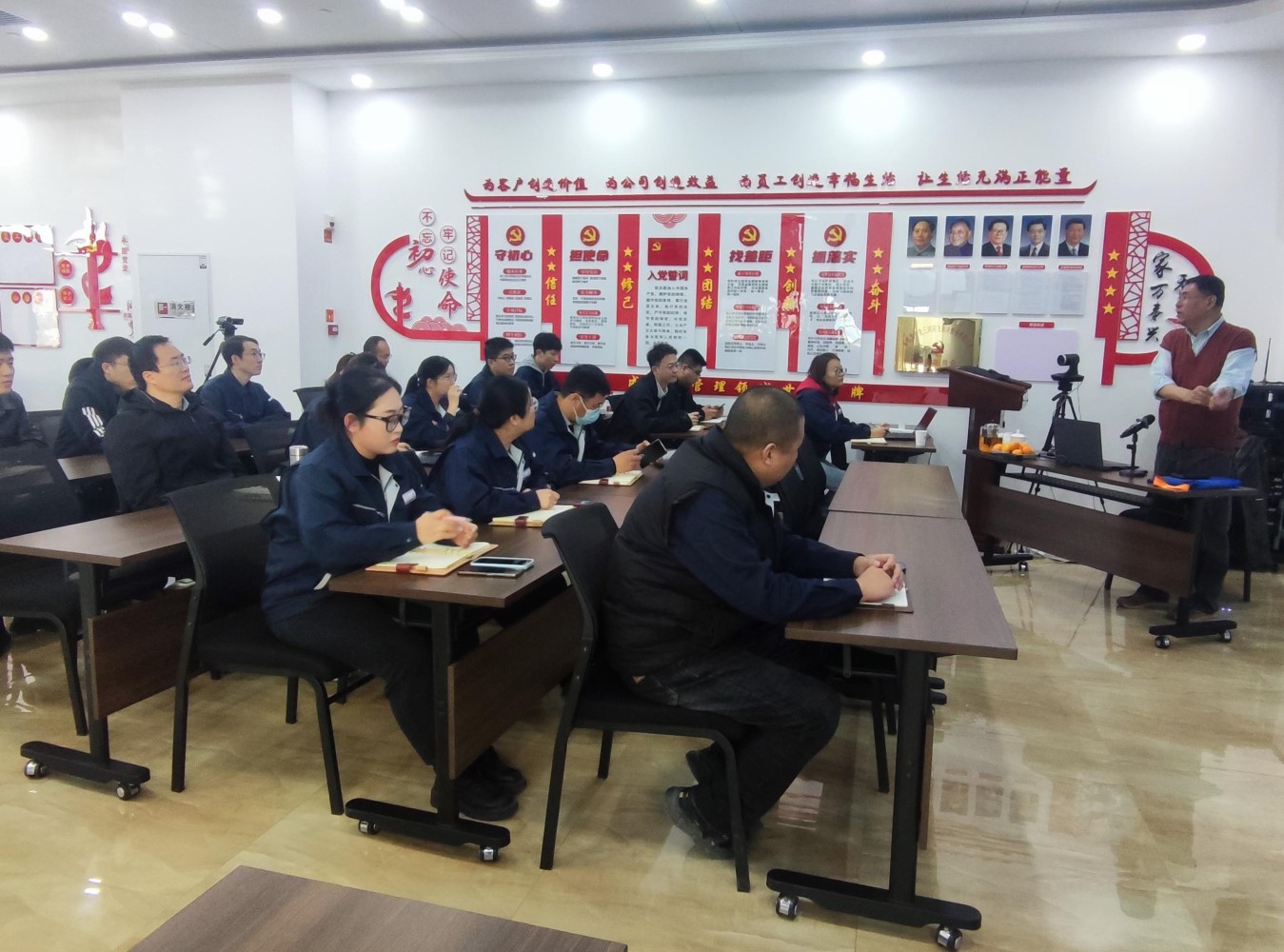 中供国培师资团队
