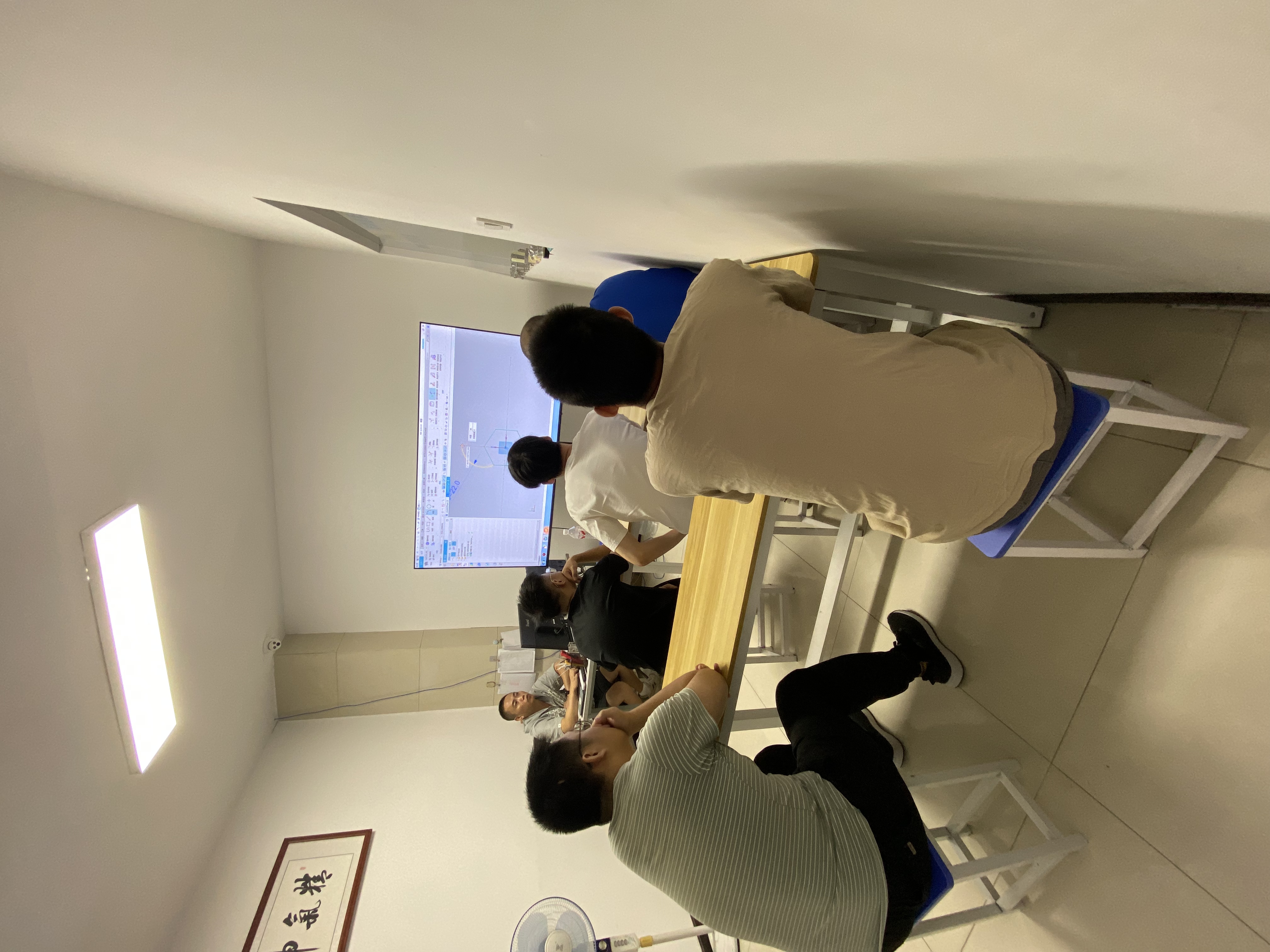 欧凡UG编程培训学员实操