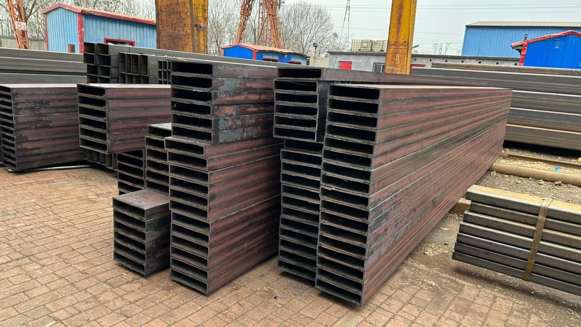 天津舜辰精致钢生产场景