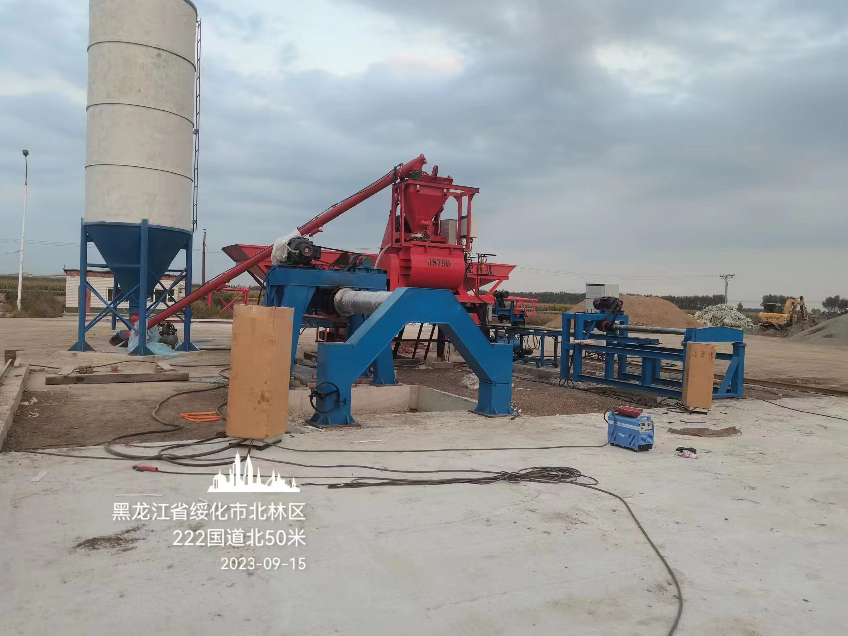 山东海煜重工水泥制管机械加工现场