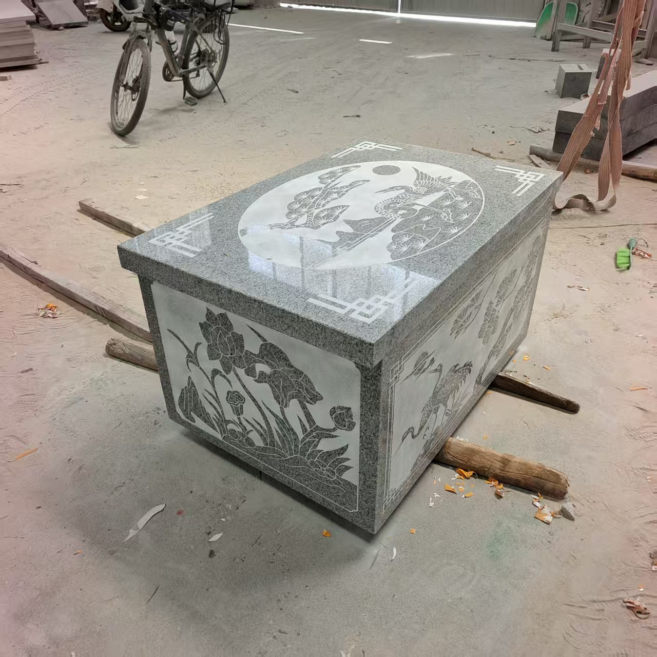 双福园林墓碑石雕刻工艺细节