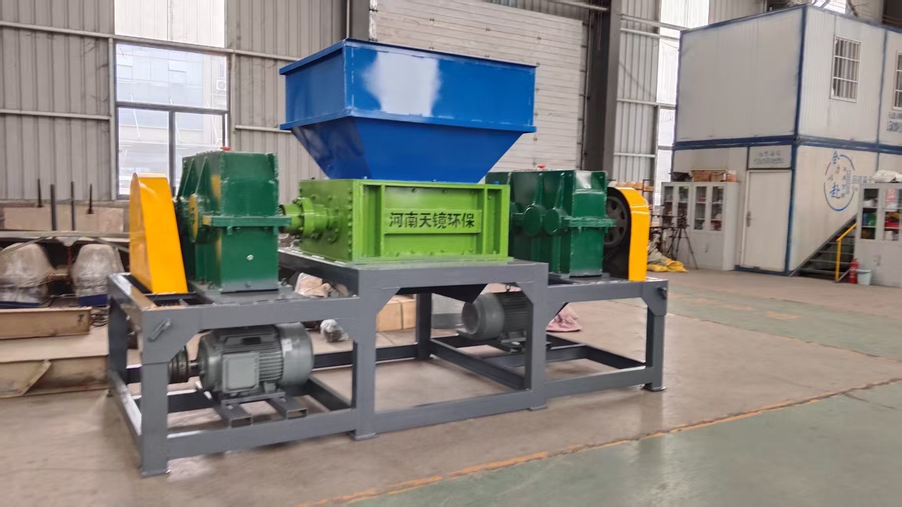 河南天镜环保设备有限公司生产车间