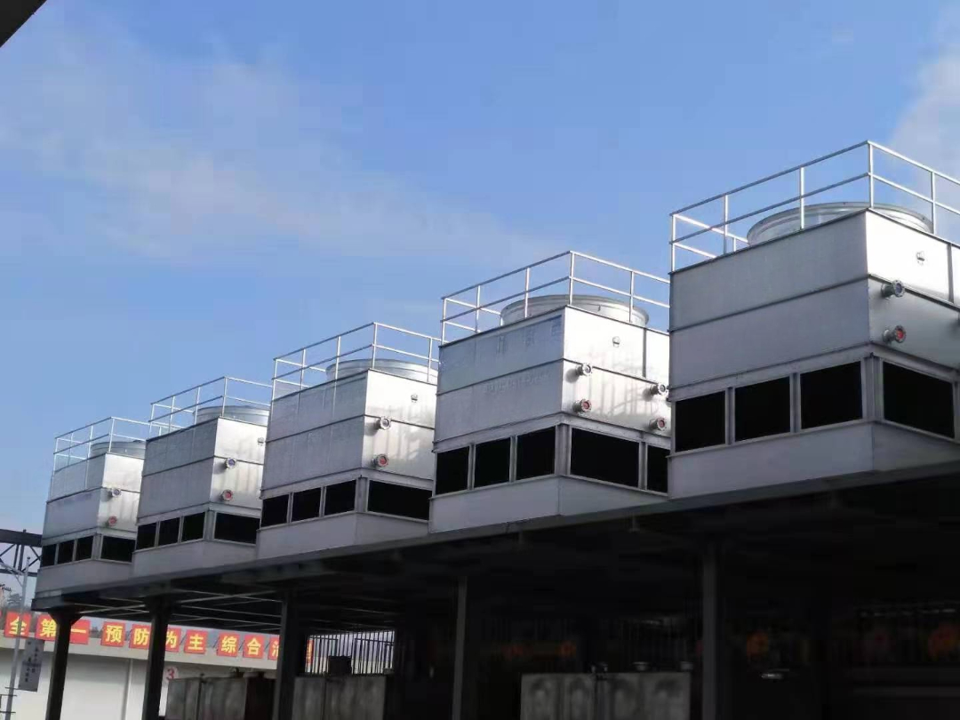 科巨机械闭式冷却塔生产场景