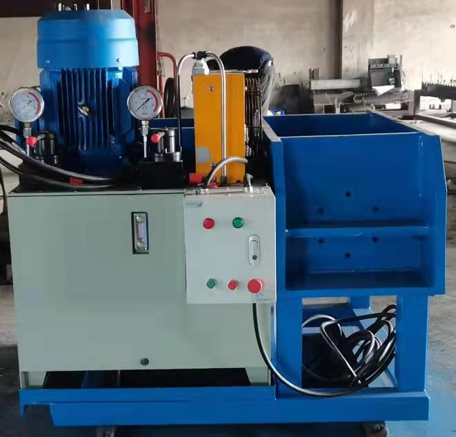 特殊缩口机加工现场