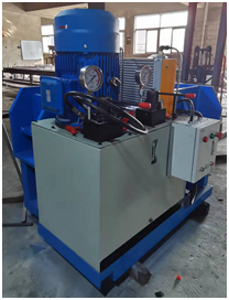 八辦式压口设备生产场景