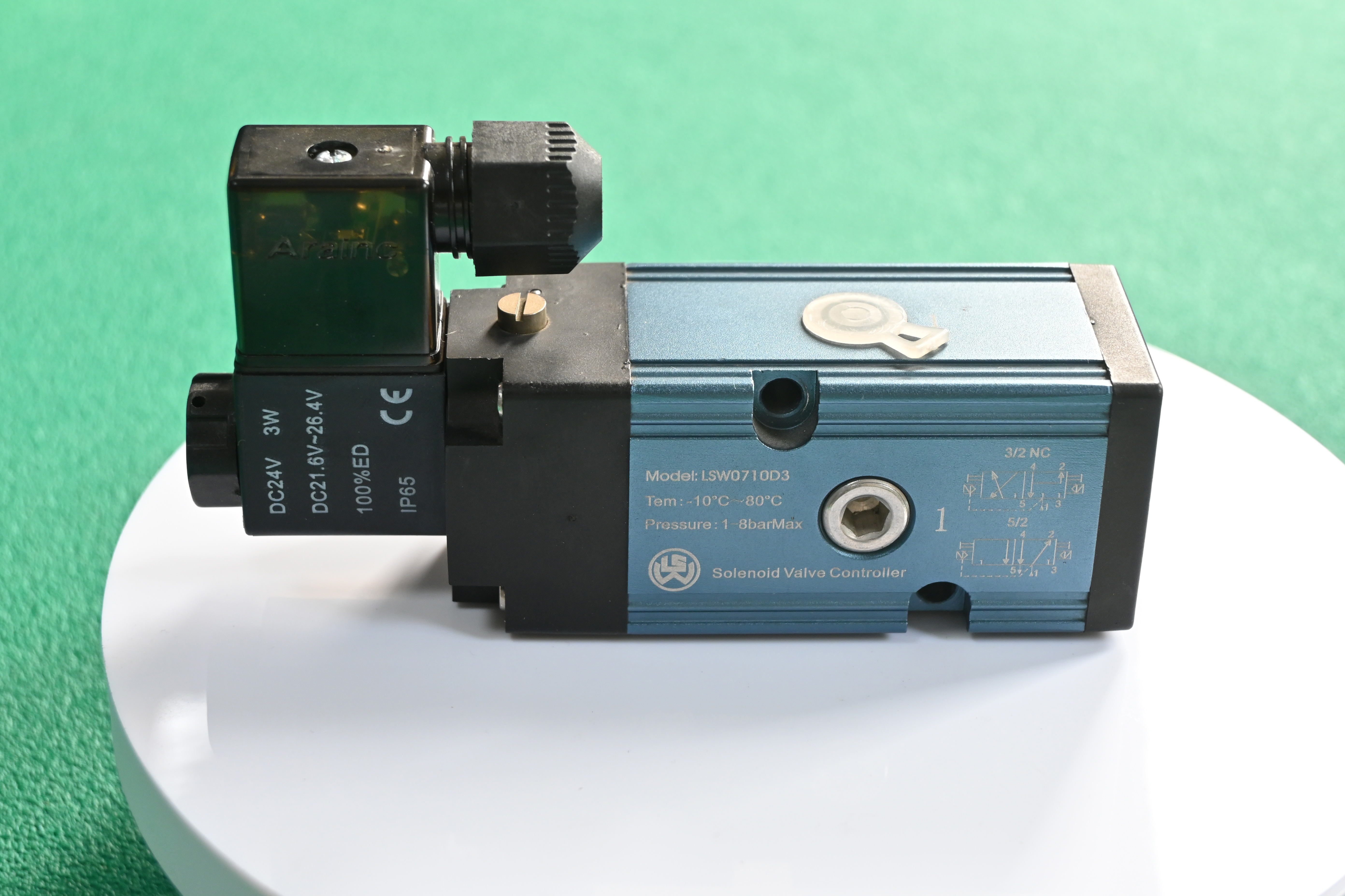 无锡隆圣威流体控制设备有限公司电磁阀产品展示