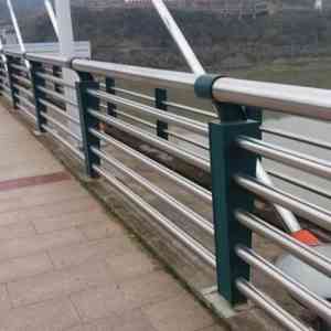 不锈钢栏杆厂家哪家强？云南莱瑞达工艺精细·质量可靠