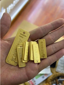 北京黄金、包包、钯金回收去哪好？北京鑫皇家珠宝通州北苑地铁华联店服务优质有保障