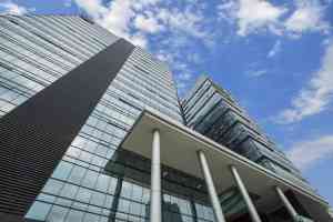 深圳刑事法律服务哪家好？张国平律师助力非法经营罪、商业秘密案件解决