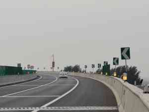 2025年国内道路安全警示灯相关产品企业全景解析报告，基于专业测评的技术、性能及市场优势深度分析！