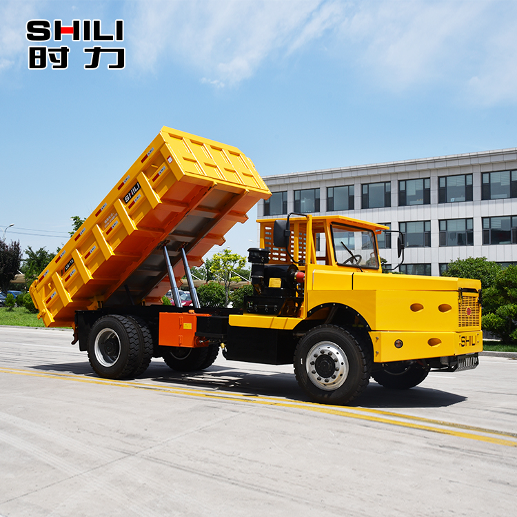 UQ-15 Underground Dump Truck - Pointed Head Simple Canopy