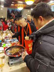 火锅底料供货商TOP4推荐：牛油火锅底料定做、批发厂家优选
