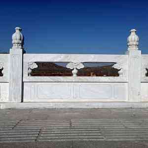 河堤、河道、河岸石栏杆精选：曲阳县聚隆园林雕塑有限公司，专注石材栏杆订制与生产