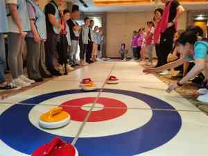 重庆拓展训练及团建公司哪家好？重庆新三力拓展多项服务提升团队凝聚力