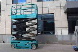 2025年10月自行走升降机厂家全景解析报告，基于专业测评的技术、性能及市场优势深度分析！