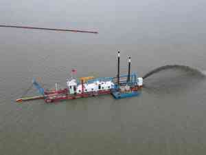 水上挖掘机、清淤疏浚船等设备厂家TOP5推荐：青州市巨龙环保科技实力亮眼