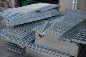 河北星贝金属丝网制品有限公司：镀锌钢格栅、齿形钢格板等厂家