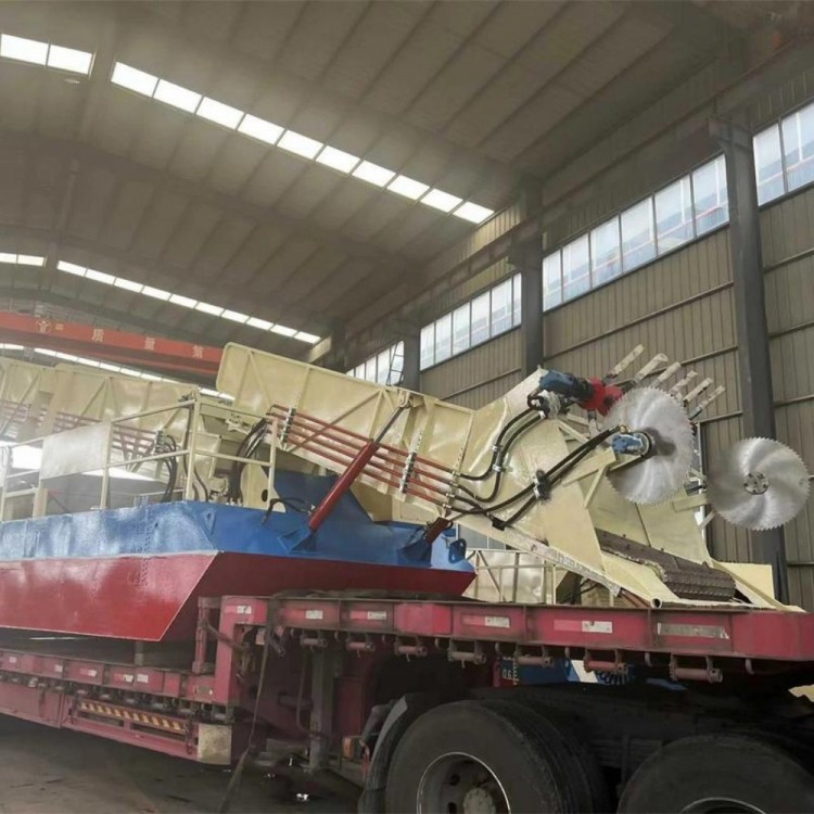 Water Hyacinth Harvesting Vessel