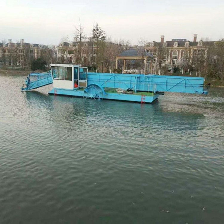 Mowing boat