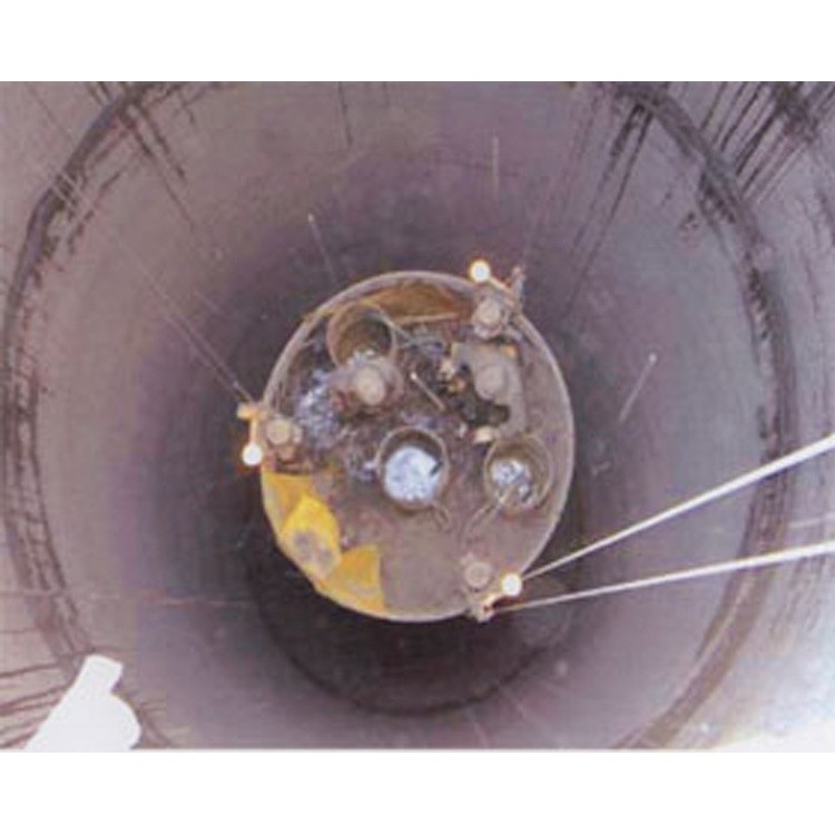Chimney desulfurization and corrosion prevention