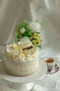 婚礼/订婚/生日蛋糕源头厂家推荐供美香食品（昆山）有限公司，专业定制提拉米苏、冰淇淋蛋糕等，品质保障口感绝佳