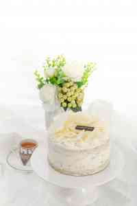 供美香食品（昆山）有限公司：双层生日蛋糕、订婚蛋糕等各类蛋糕定制优质厂家