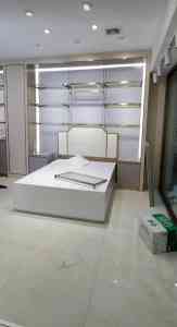 木质道具、箱包展柜、珠宝及烤漆柜台制作厂家推荐：专业厂商TOP3揭秘