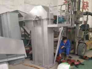 上料机源头厂家推荐新乡市恒宇机械设备有限责任公司，专业制造C型、Z型、粉末、提升机上料机，技术团队全程把控，保障高效稳定运行