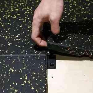 橡胶地垫源头厂家推荐河北顺强，专业定制安全/抗疲劳/防滑等多种橡胶地垫，保障多场景稳定使用