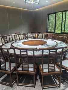 重庆亿天家具制造有限公司：电动桌、餐饮家具、快餐桌、火锅桌、烤肉桌优质厂家