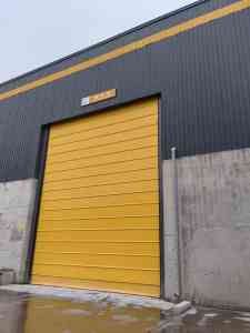 工业提升门、车库翻板门等门类实力品牌精选：多家优质厂家脱颖而出