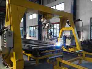 青岛汉德焊自动化有限公司：龙门/筒体/瓦楞板/车厢板/铝合金焊接机器人专业厂家