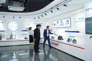 中科智领（广东）标识技术有限公司：面包/食品包/乳制品/蔬菜包装/食品商标喷码机专业厂家